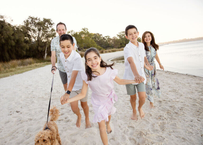01 family portrait photographer perth 768x548