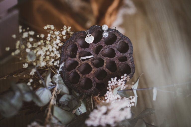 021 Amy and Anders  81A9834M 768x512