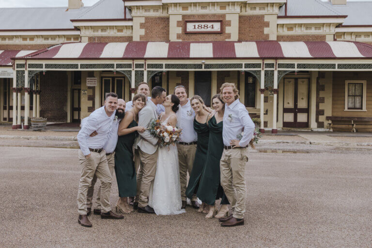 1112 Luke and Elizabeth 1S4A7535M 768x512