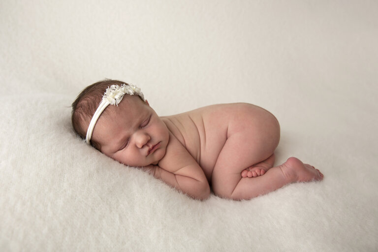 220807 MH newborn 139 r 768x512
