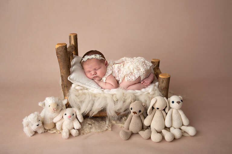 230311 BT newborn 124 r2 768x512
