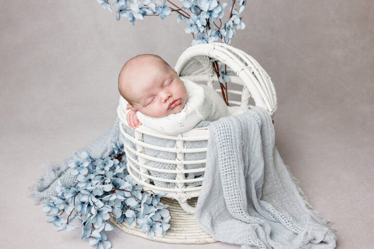 240213 Manda Murray Newborn Theo 117 768x512