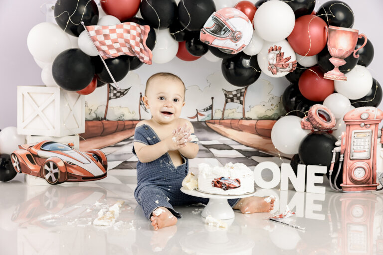 240222 Charlotte Williams Cake Smash Ares 52 768x512