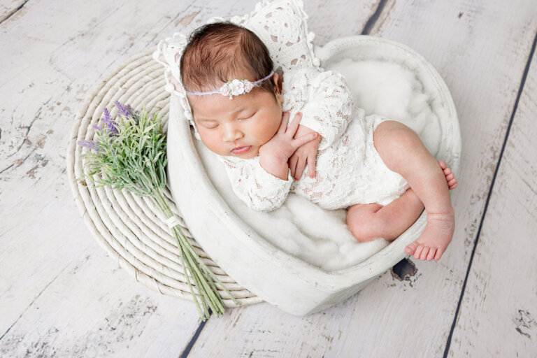 240304 Stephanie Valentine Newborn Summer 217 768x512