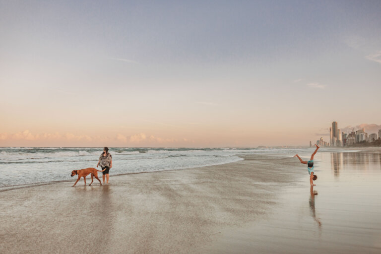 240514 SM Gold Coast Sunset Family Portraits Lubi Family 1126 1 768x512