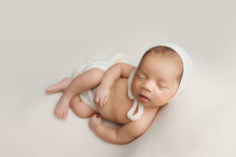 Eamon newborn photography gregory hills 11 768x512