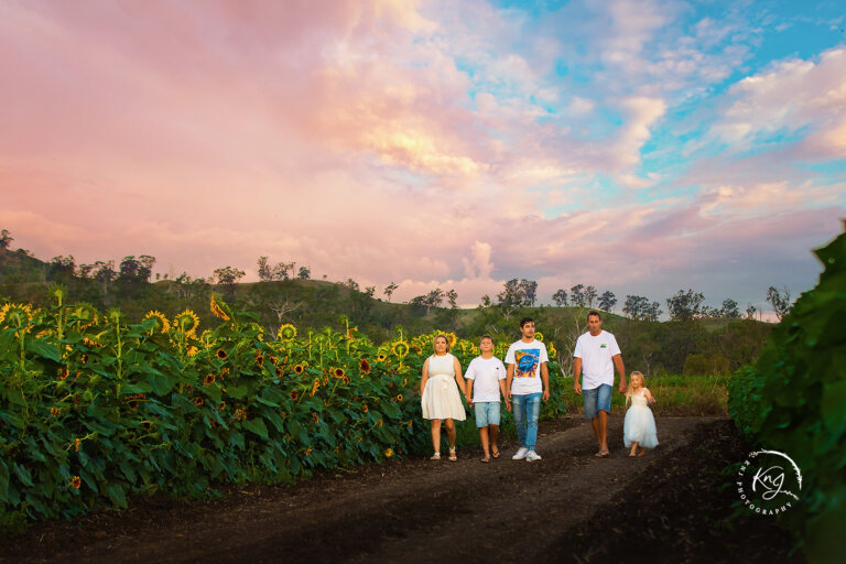 FAMILY PHOTOGRAPHER SCENIC RIM 768x512