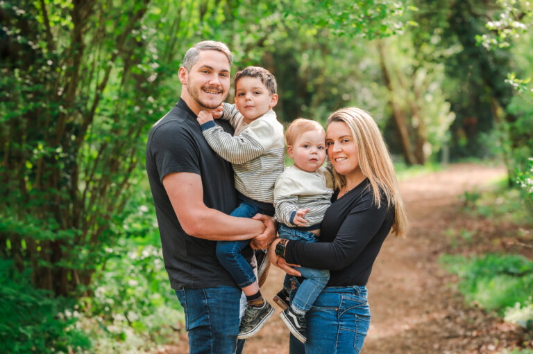Family Portrait Session In Nature 768x511