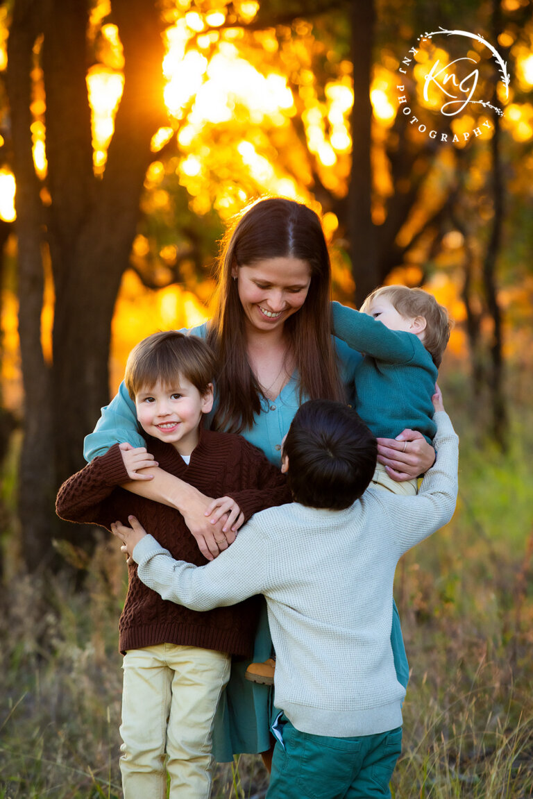 Family fun photographer 768x1151