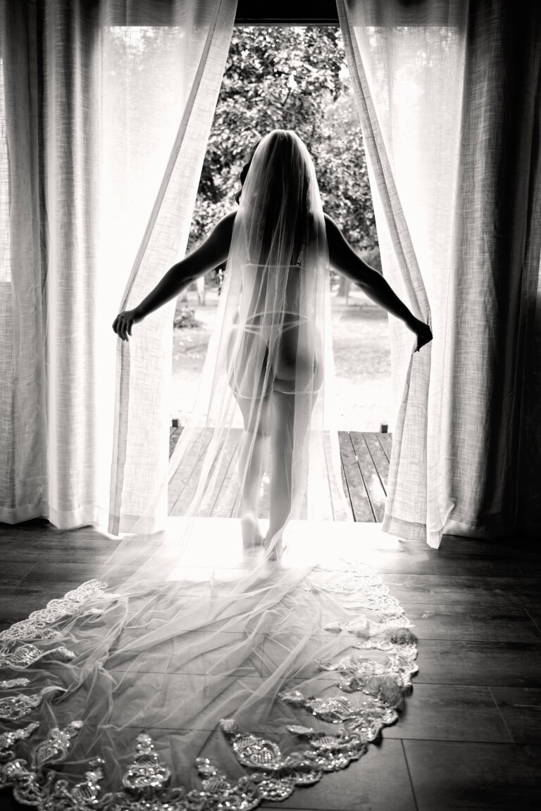 Flagstone Studio 16 768x1152