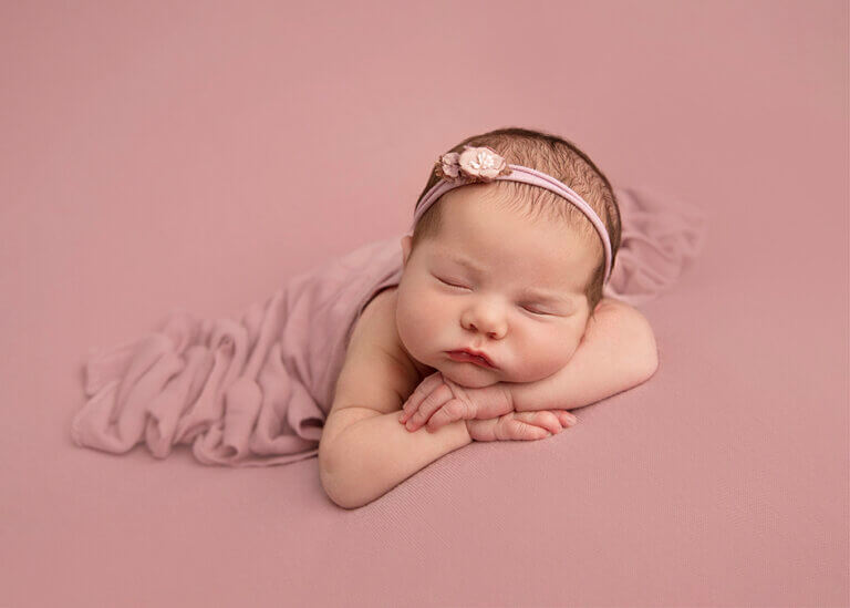 GOLDCOASTNEWBORNPHOTOGRAPHER 17 768x549