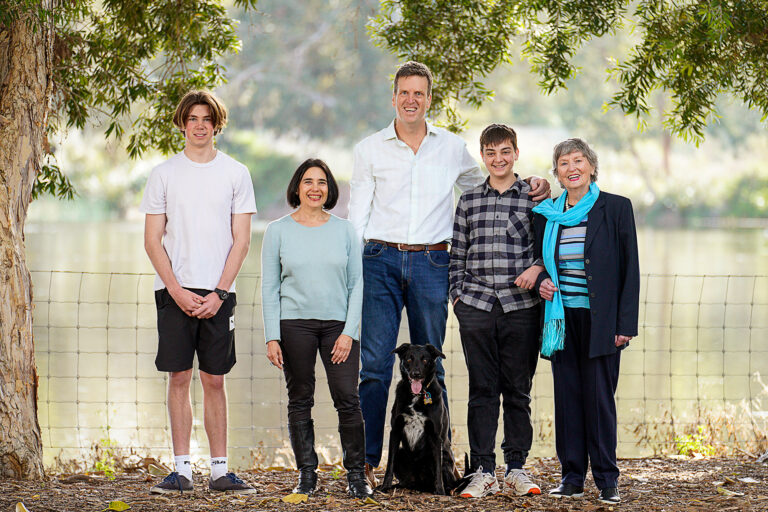 Grandparent family at Claremont 768x512