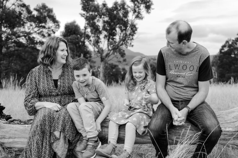 HOBART FAMILY PHOTOGRAPHER 24 768x512