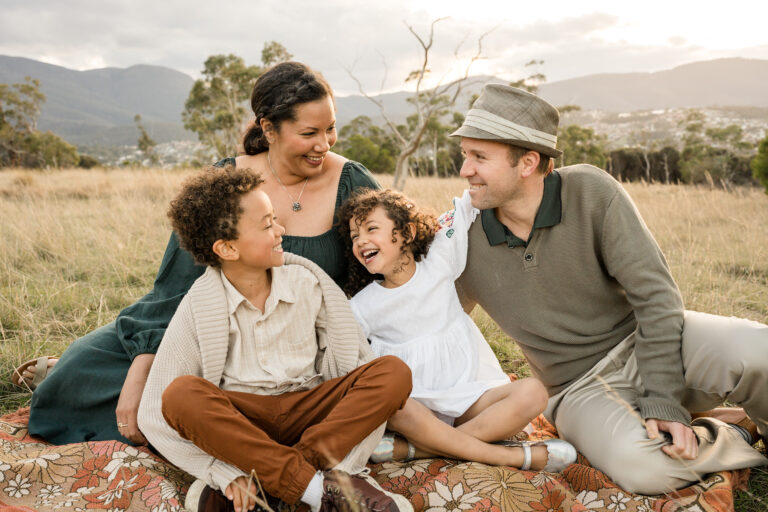 HOBART FAMILY PHOTOGRAPHER 34 768x512