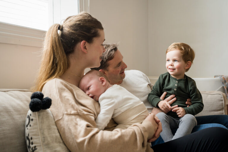 HOBART NEWBORN PHOTOGRAPHER 01 768x512