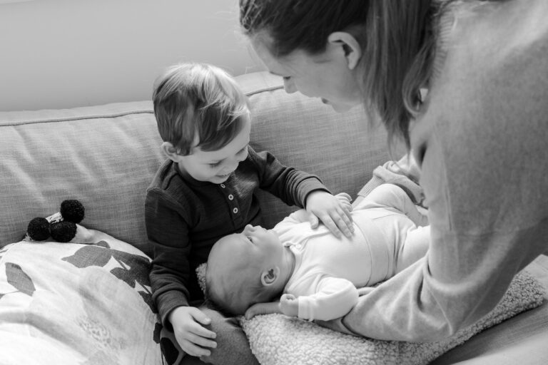 HOBART NEWBORN PHOTOGRAPHER 04 768x512