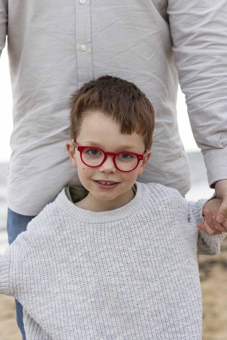 Laura Collins FamilyBeach LizMark 34 768x1152