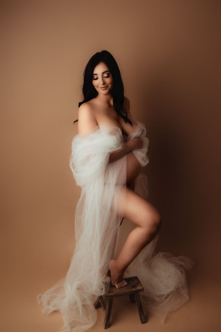 Lucy maternity photography narellan 6 768x1151