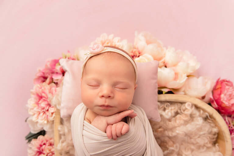 Mapel GoldCoastNewbornphotographer 14 768x512