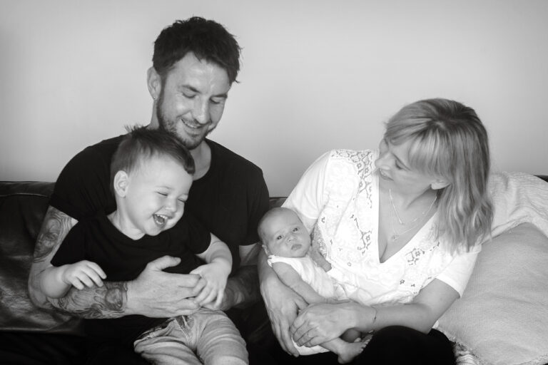 Mel and Ben Family 16.2.20 2572 2 768x512