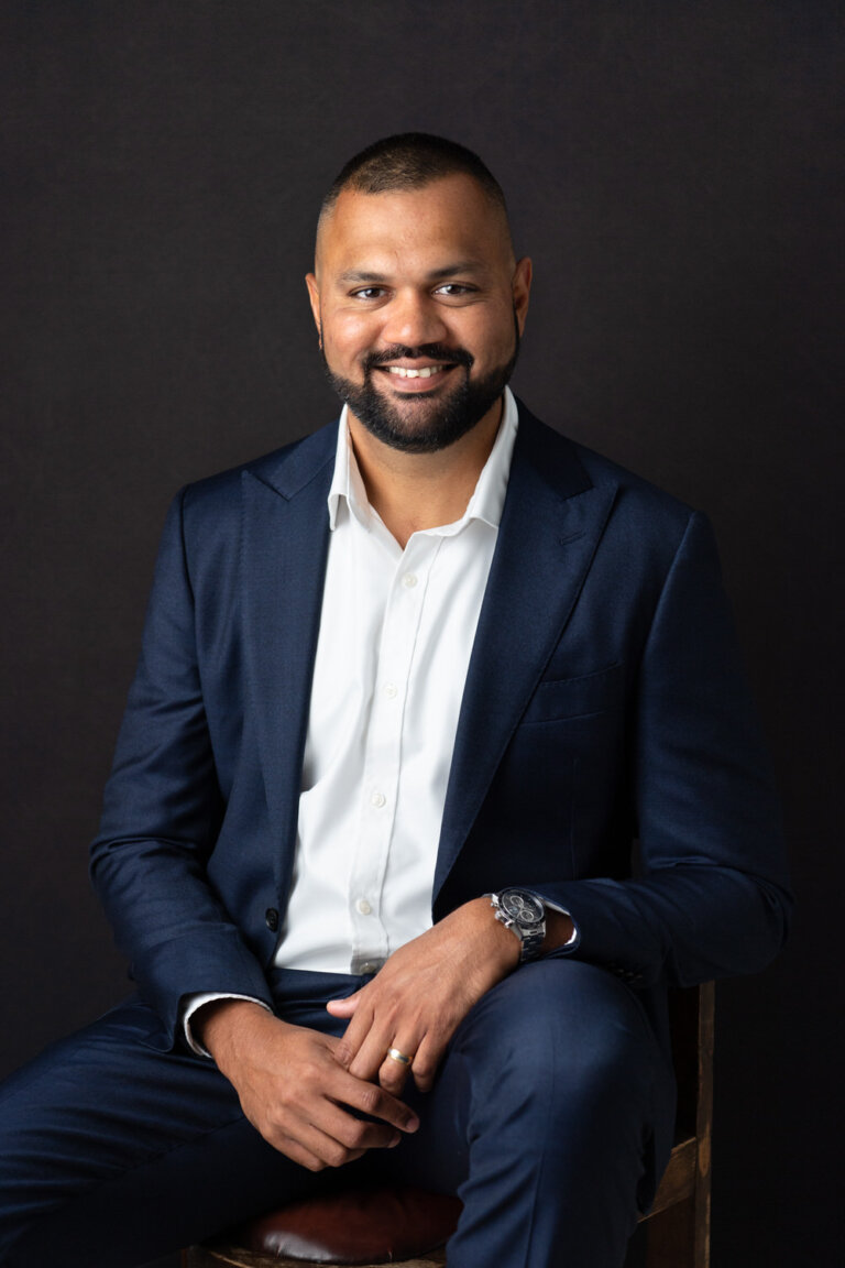 Melbourne headshots photographer 4813 768x1152