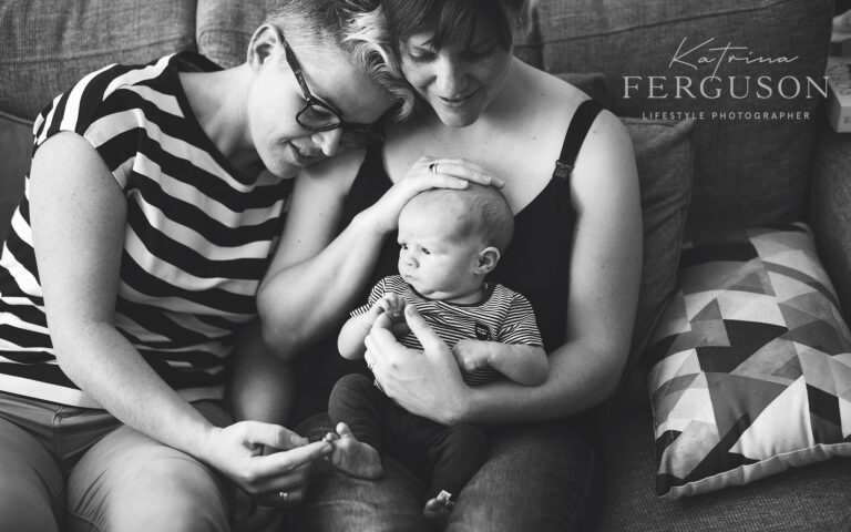 Melbourne newborn family in home photography Katrina Ferguson 010 768x480