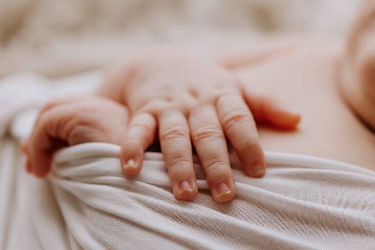 Newborn baby family pregnancy maternity photographer photography gold coast brisbane 16 1 768x512