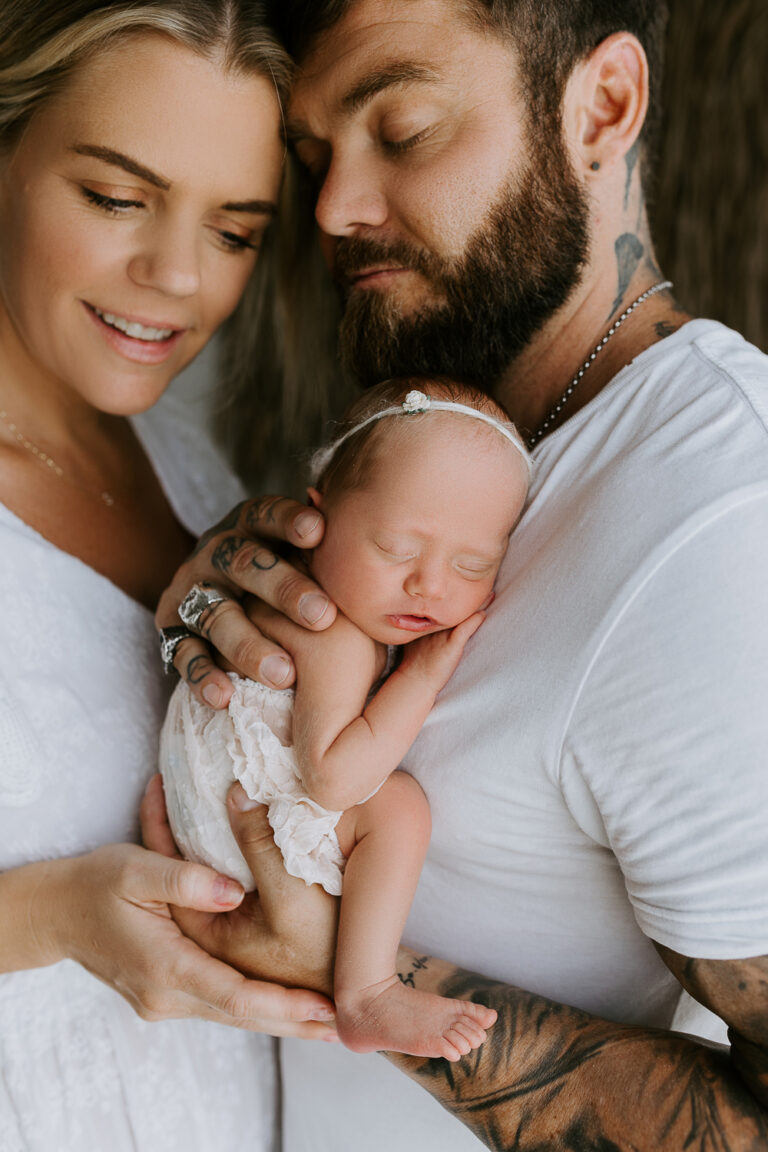 Newborn baby family pregnancy maternity photographer photography gold coast brisbane 27 768x1152