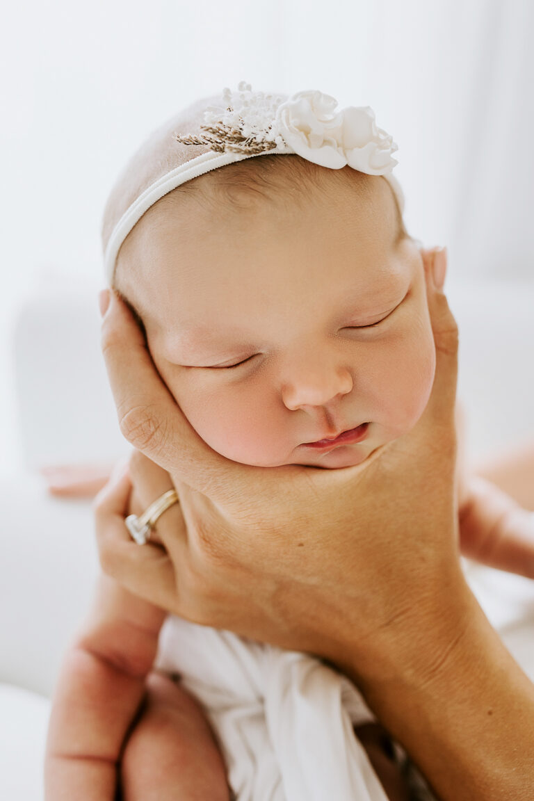 Newborn baby pregnancy maternity family photographer photoghraphy gold coast Brisbane Winni Mini Photography 12 768x1152