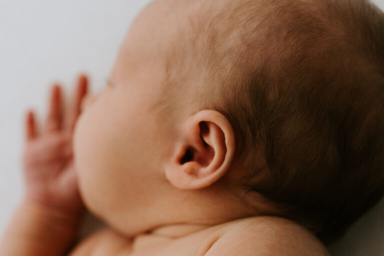 Newborn baby pregnancy maternity family photographer photoghraphy gold coast Brisbane Winni Mini Photography 16 768x512