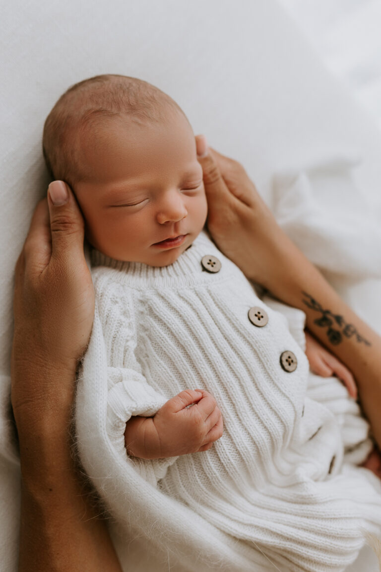 Newborn baby pregnancy maternity family photographer photoghraphy gold coast Brisbane Winni Mini Photography 21 768x1152