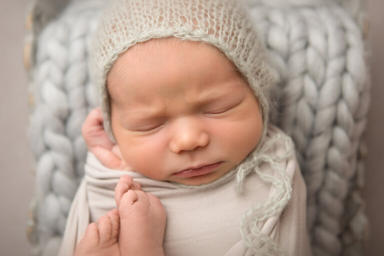 Newborn photography baby boy 10 768x512