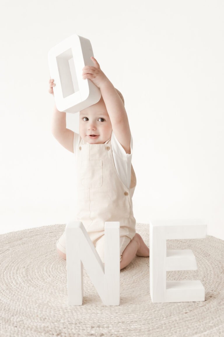 Olivers Cake Smash 1 of 50 768x1152