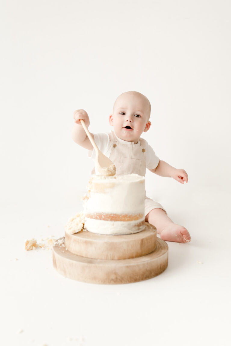 Olivers Cake Smash 22 of 50 768x1152