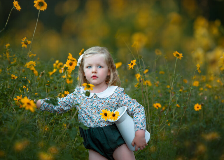 Perth Children Photography www.sacredseedphotography.com .au . Perth girl in flower field 768x548