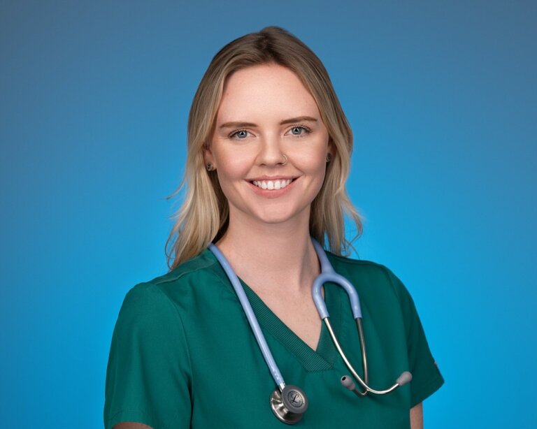 colene molnar headshot 238 1 768x614