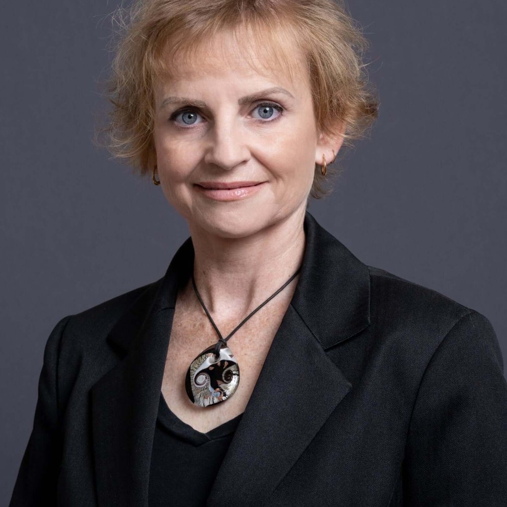 Kylie Lyons