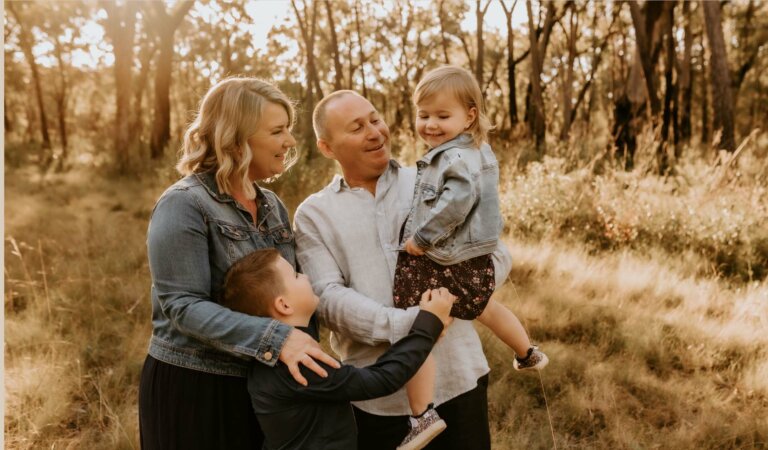 familyphotosbowralandmittagong copy 768x450