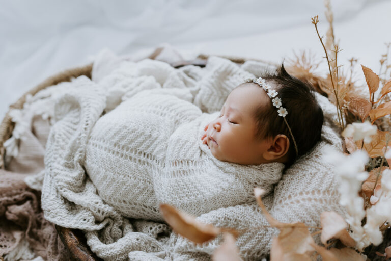 newborn baby family pregnancy maternity gold coast brisbane 13 768x512