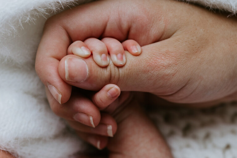 newborn baby family pregnancy maternity gold coast brisbane tanha 7 768x512