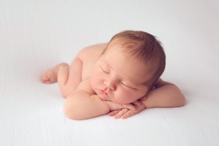 newbornbabyphoto annie 768x512
