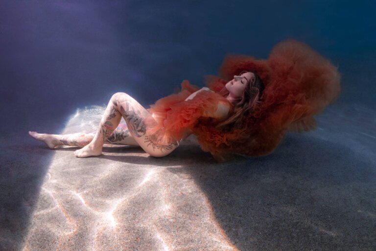 underwater pregnancy 18 768x512