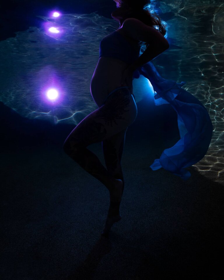 underwater pregnancy 24 768x960
